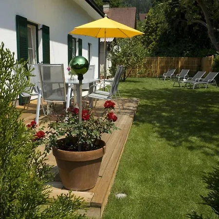 Little Garden-villa Holiday home